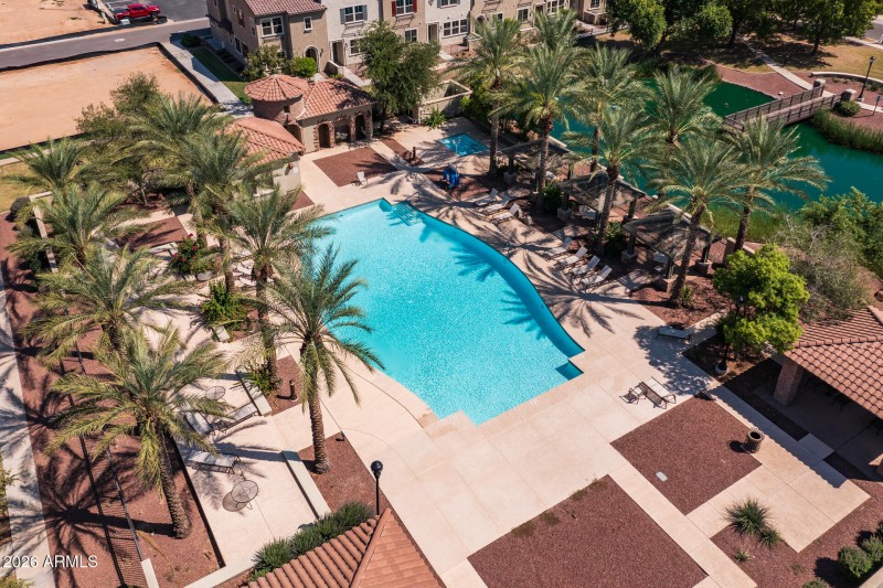 E. Hampton Ln & S Maple Drive-4