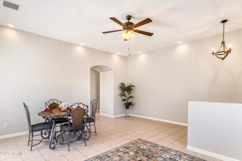 Liv/DIning Room