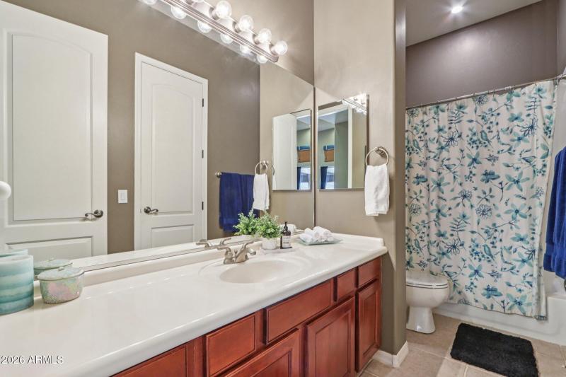 2nd Full Bathroom