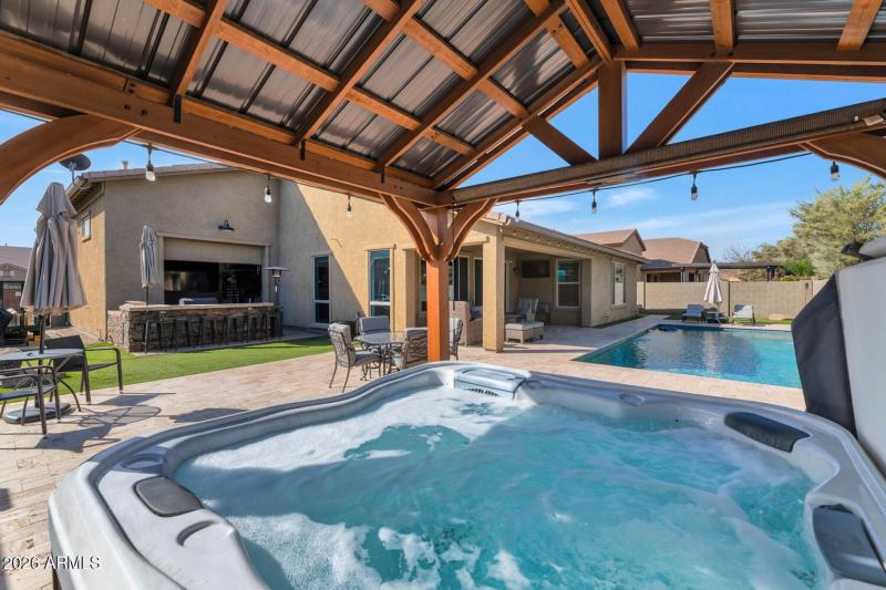 17012 W Sand Hills Rd-large-030-041-1701