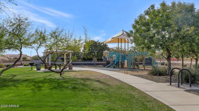 17012 W Sand Hills Rd-large-039-017-1701