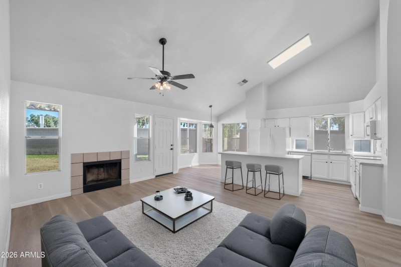 008__Staged1405 N Jamaica Way_FamilyRoom