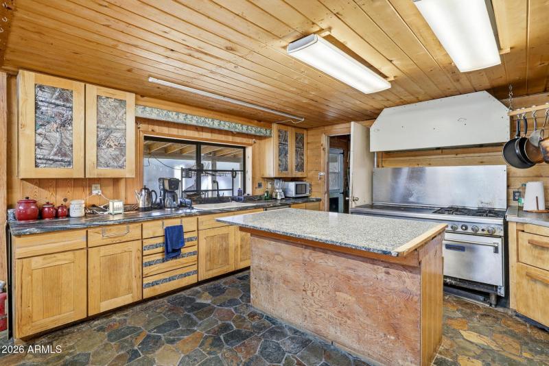 KITCHEN 1