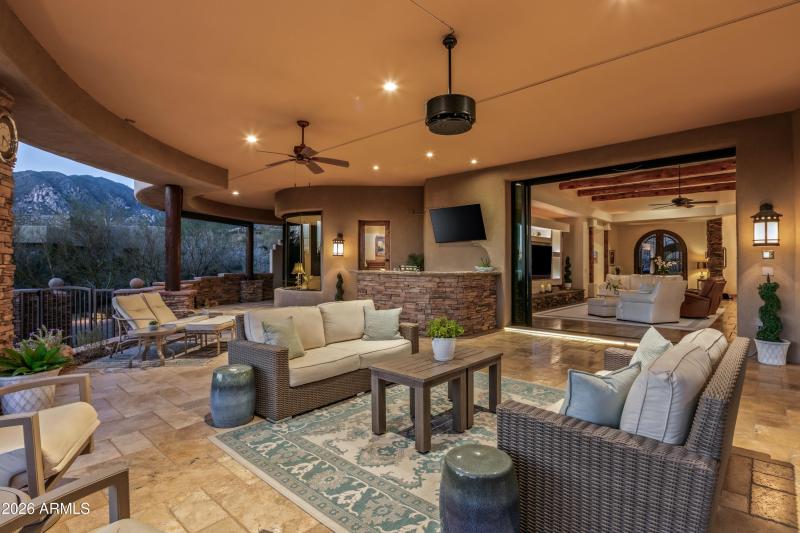 003_The Indoor Outdoor Lifestyle