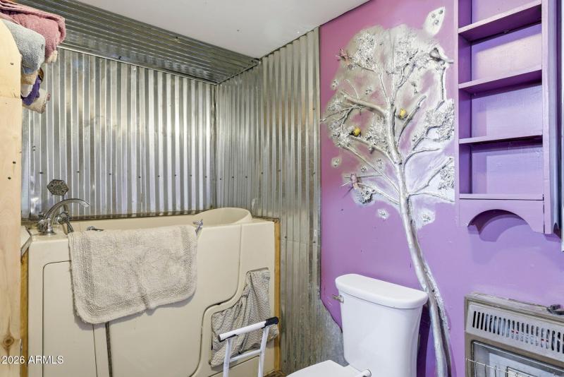 1ST BATHROOM 3