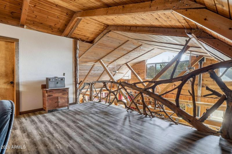 LOFT