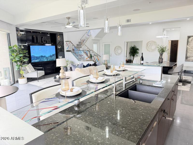 9E0276C9-461A-408E-B4BA-746878584DFC_1_1