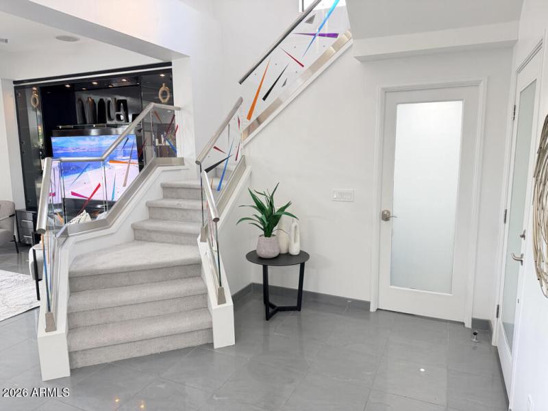 19E61611-E2A7-4DEA-9589-3E2759E43B3C_1_1