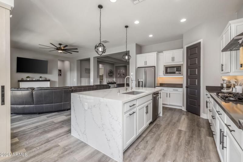 16-web-or-mls-10709 E Thornton Ave, Mesa