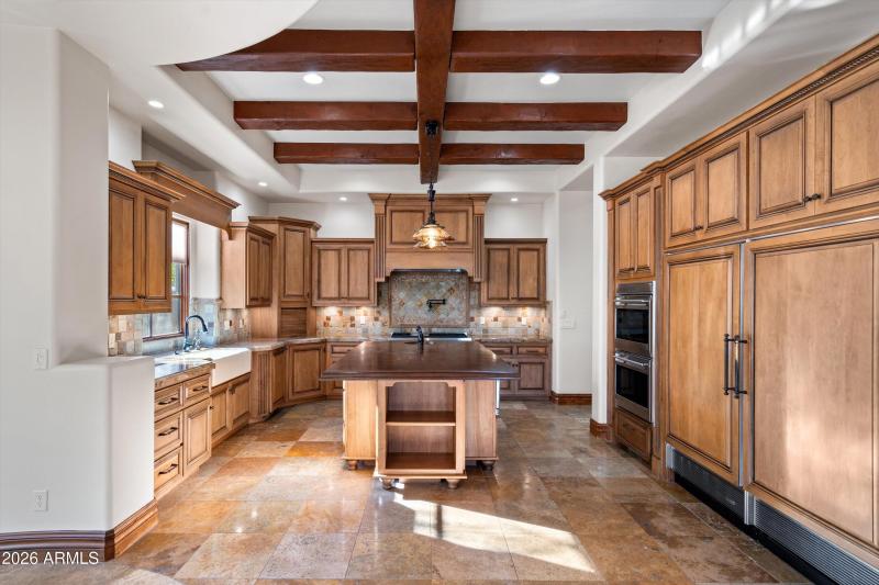 052-Kitchen