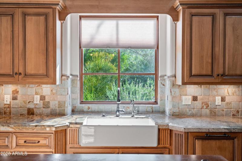 053-Kitchen