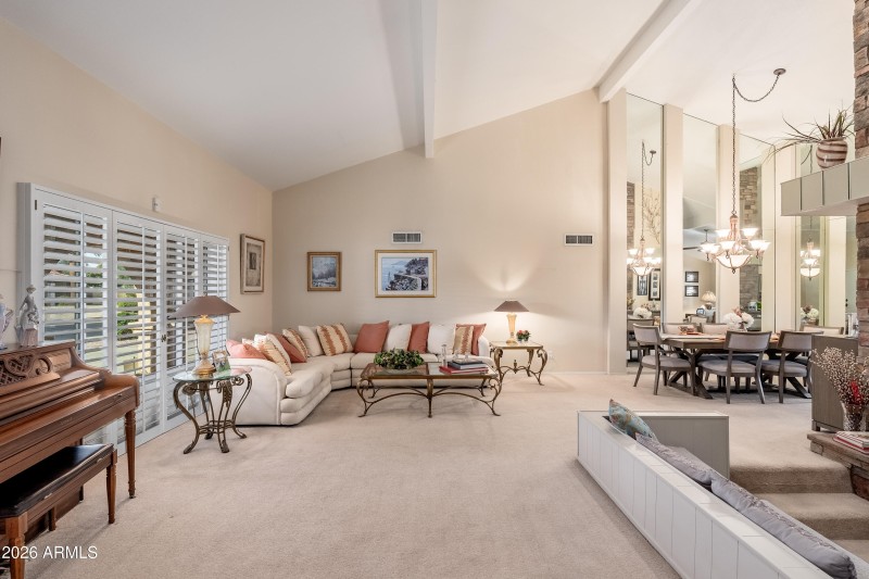 Light-Filled Living Space