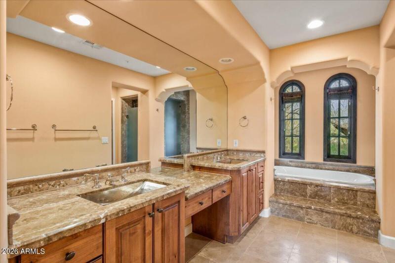 Primary Bath ~ Vanities