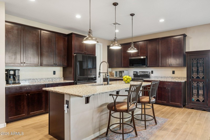 8-web-or-mls-17388-w-bent-tree-dr