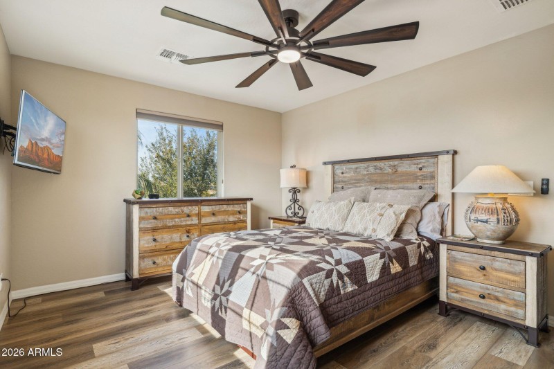 33-web-or-mls-17388-w-bent-tree-dr