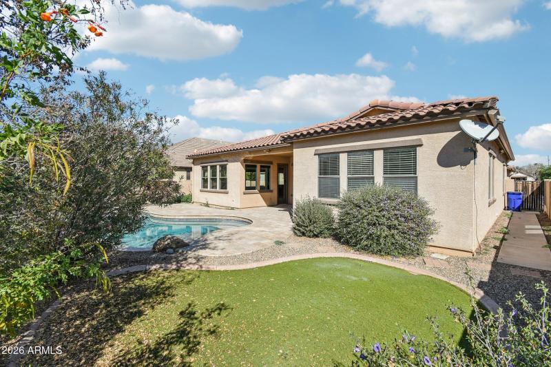 31-web-or-mls-S Roca St-S0702-031