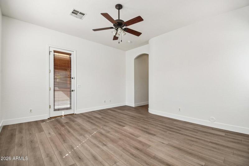 19-web-or-mls-S Roca St-S0702-019