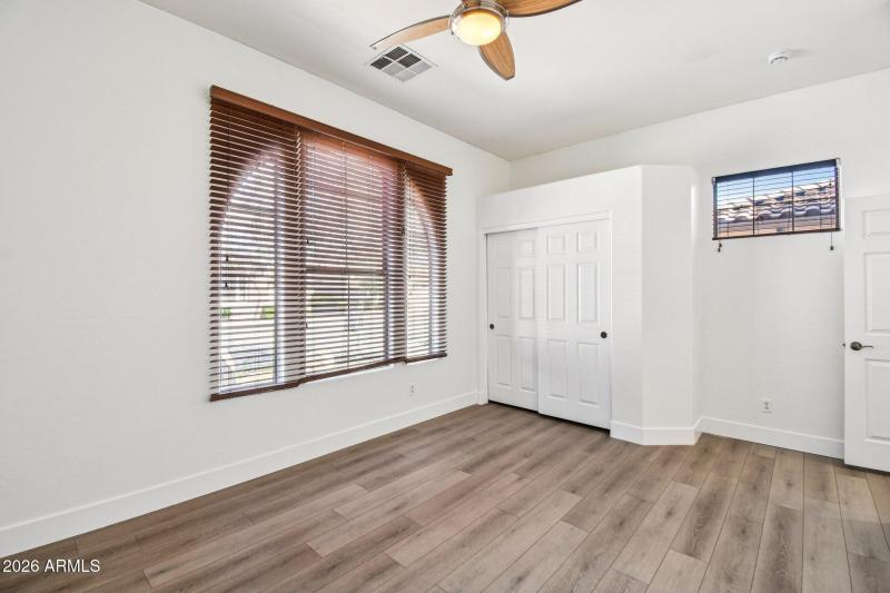 16-web-or-mls-S Roca St-S0702-016