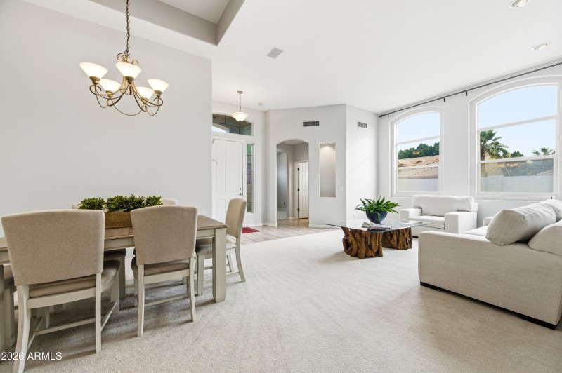 1695 E Monterey St-13