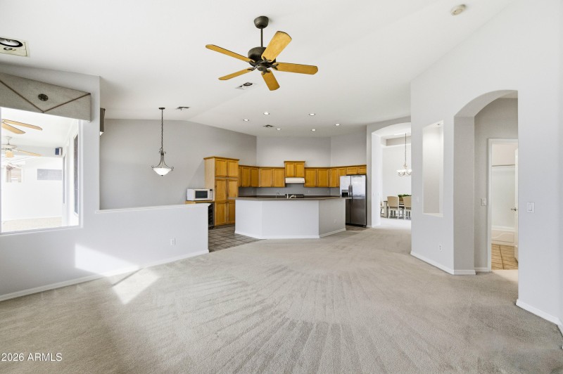 1695 E Monterey St-28