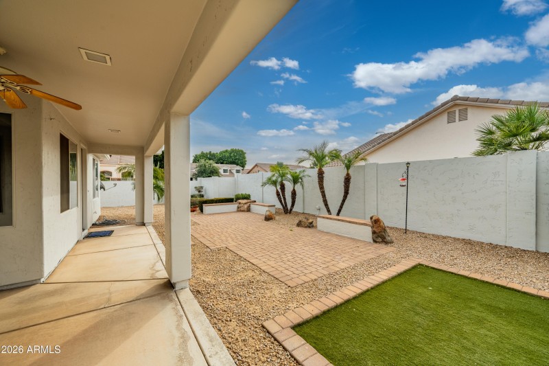 1695 E Monterey St-40