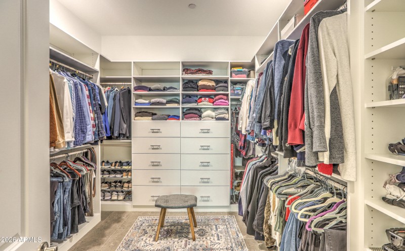 PrimaryWalkInCloset