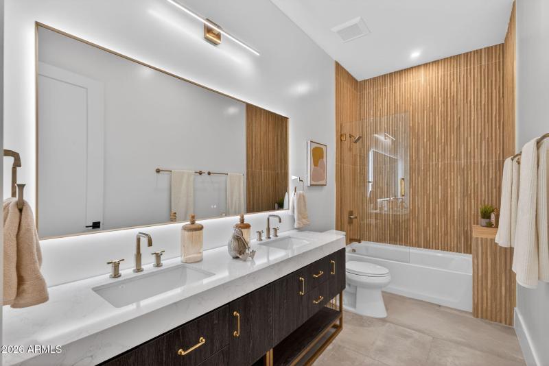 32-web-or-mls-DSC00861