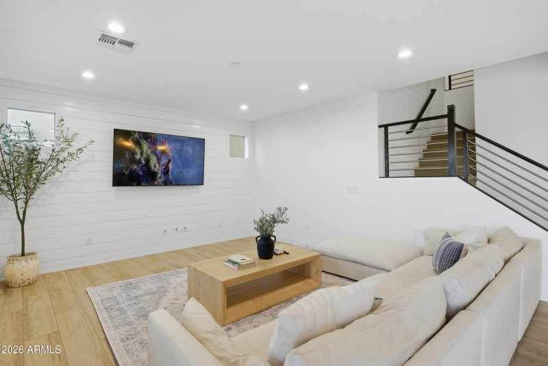 11_21629 n 59th st--phoenix, az 85054-11