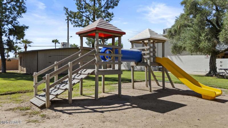 PLAY AREA