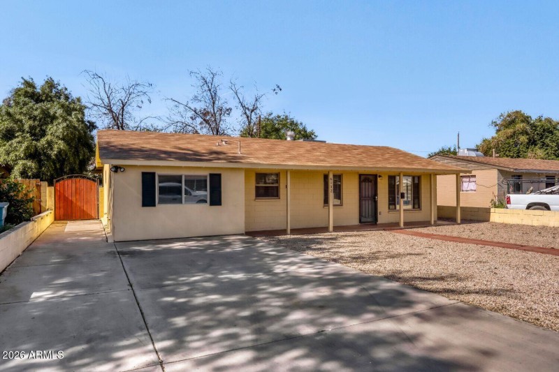 6132 N 35th Dr - Web Quality - 004 - 04