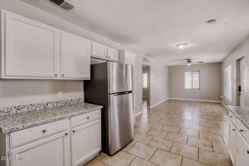 6132 N 35th Dr - Web Quality - 013 - 13