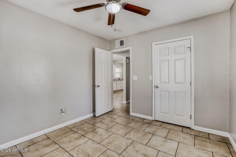 6132 N 35th Dr - Web Quality - 017 - 17