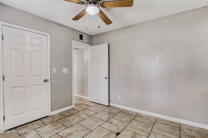 6132 N 35th Dr - Web Quality - 019 - 19