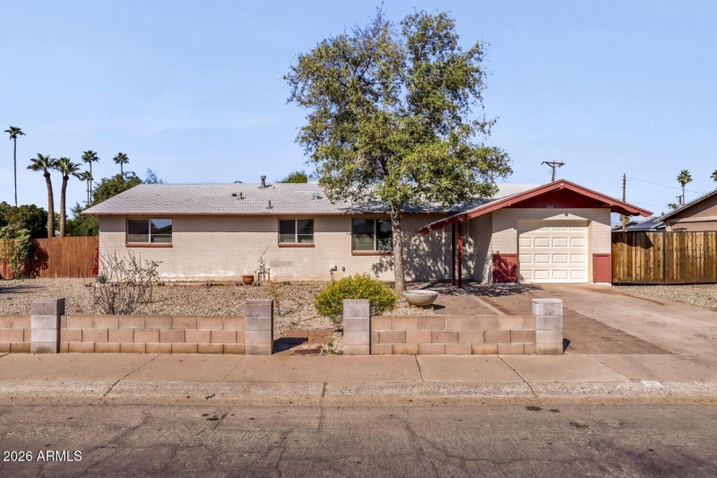 2952 N 53rd Dr - Web Quality - 004 - 04