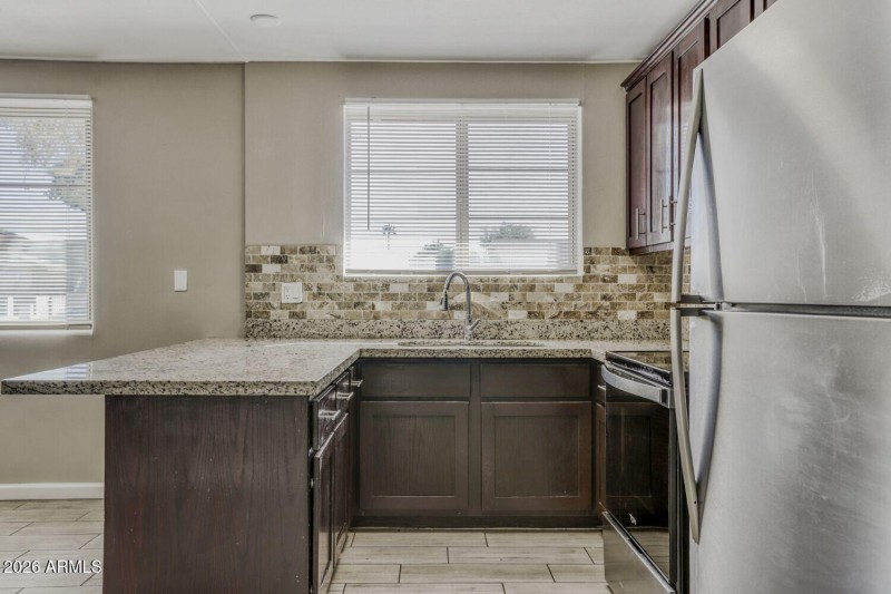 2952 N 53rd Dr - Web Quality - 013 - 13