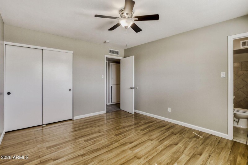 2952 N 53rd Dr - Web Quality - 019 - 19