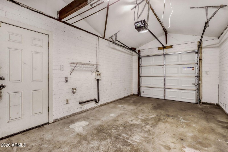 2952 N 53rd Dr - Web Quality - 026 - 26