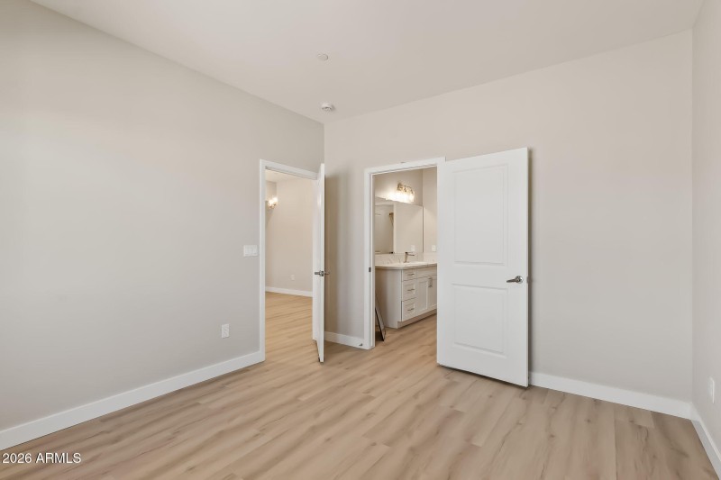 36-web-or-mls-JON00228