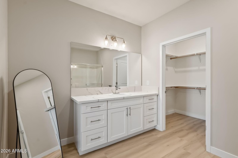 38-web-or-mls-JON00234