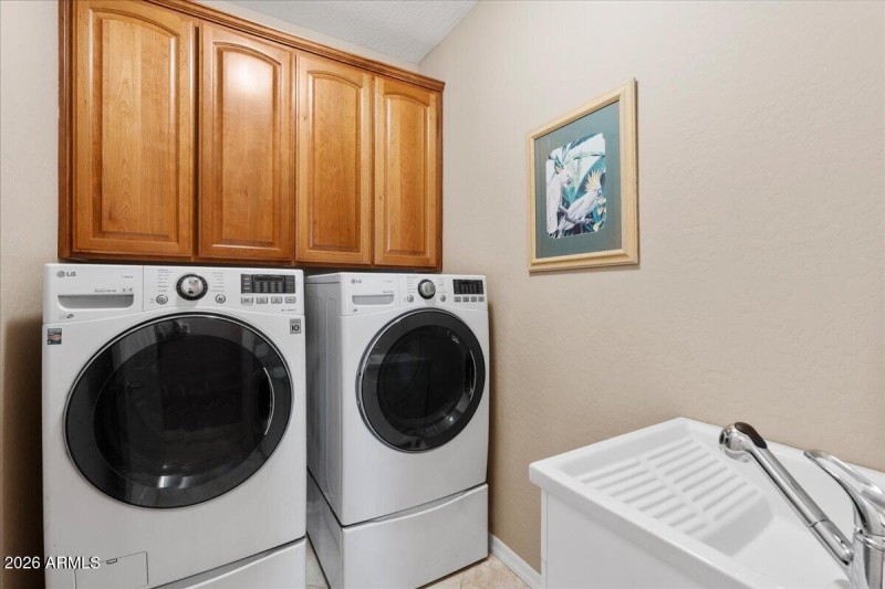 16-Laundry Room