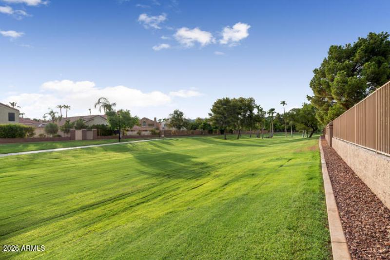 Lakewood HOA Greenbelt