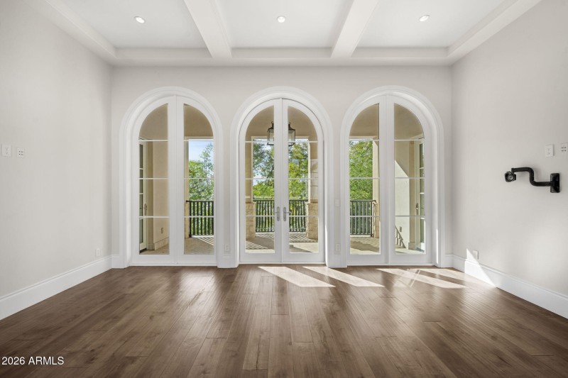 Upstairs Sitting Room + Balcony