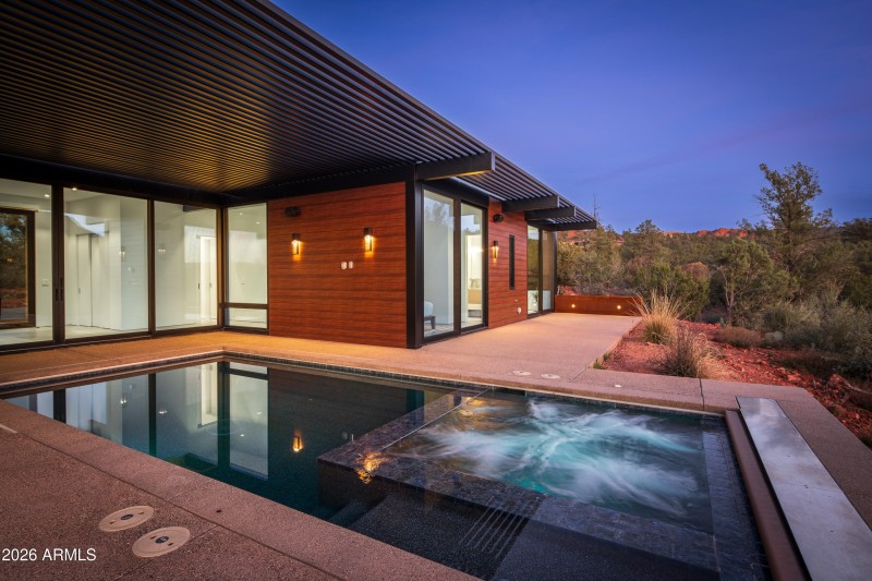 Pool & Deck