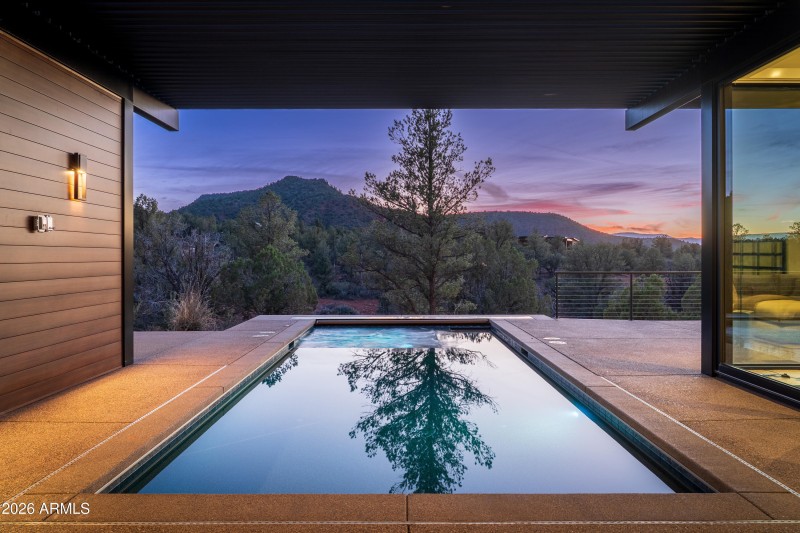 Pool & Deck
