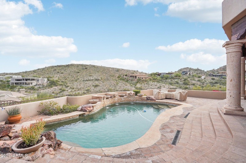 70-web-or-mls-E Desert Willow Dr-S0702-0