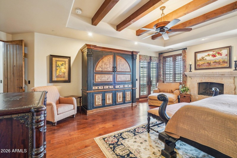 9-web-or-mls-E Desert Willow Dr-S0702-05