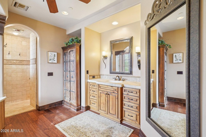 16-web-or-mls-E Desert Willow Dr-S0702-0