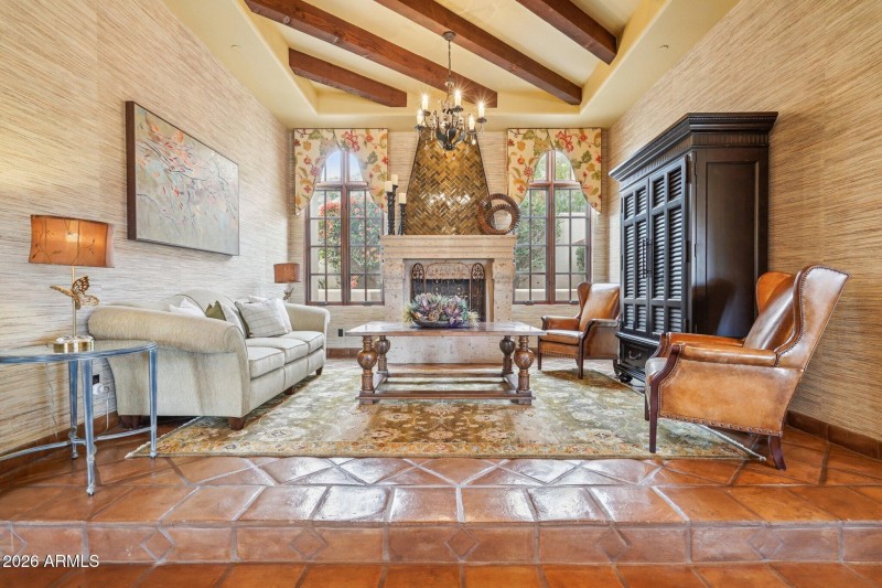 18-web-or-mls-E Desert Willow Dr-S0702-0