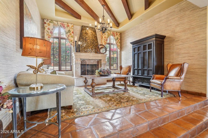 19-web-or-mls-E Desert Willow Dr-S0702-0