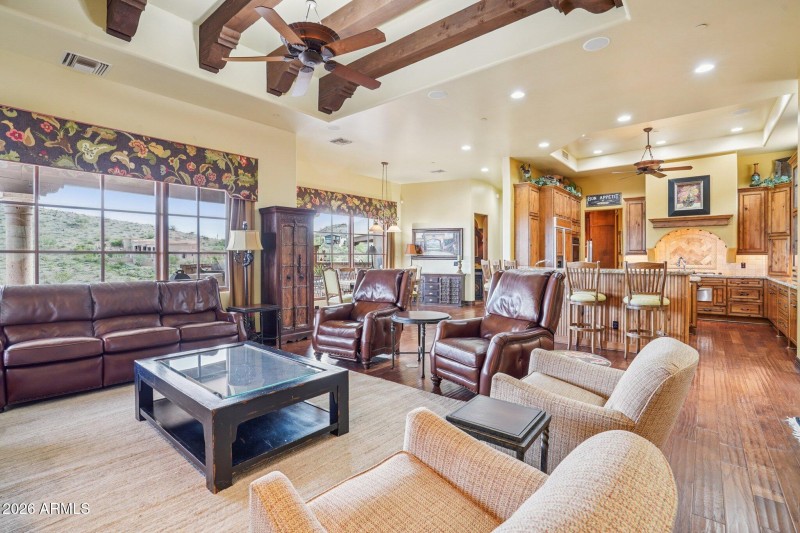 23-web-or-mls-E Desert Willow Dr-S0702-0